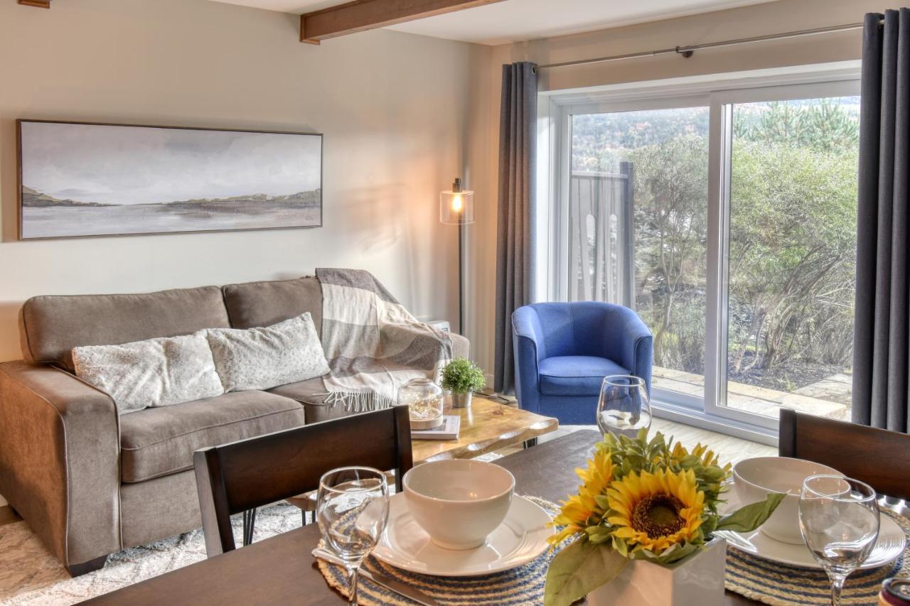 Elegant Apartment - View On Lake Tremblant & Mountain モントランブラン エクステリア 写真